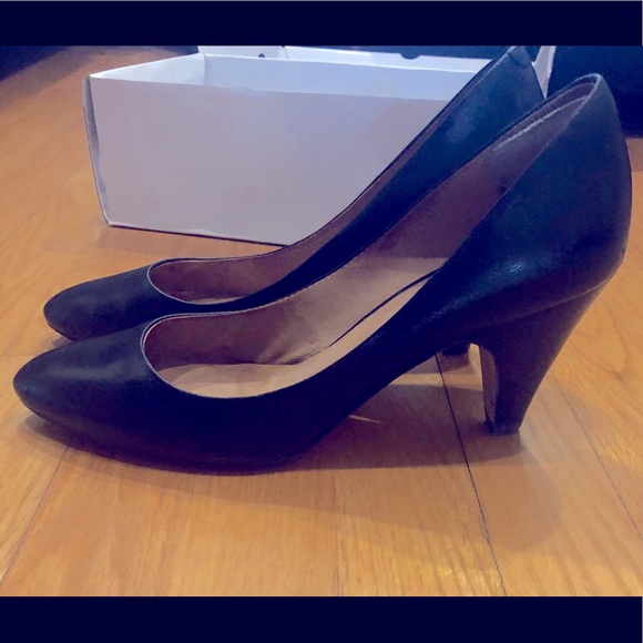 Heels - Picture 1 of 5